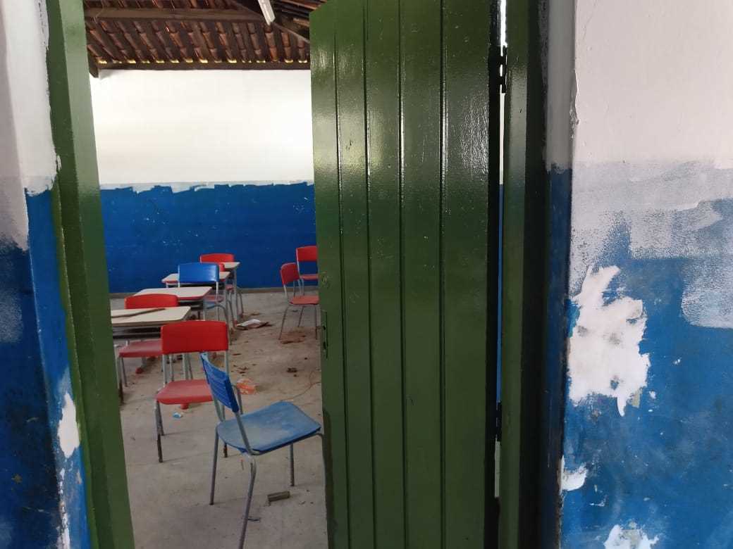 Camacã: Grupo Escolar Rui Barbosa de Jacareci recebe reforma geral